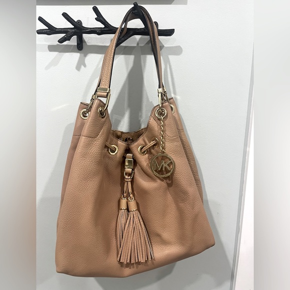 Leather Drawstring Shoulder Bag Purse Michael Kors - Picture 1 of 7